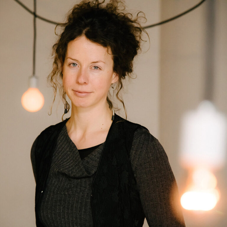 Fiona Annis signera l’œuvre d’art public du futur Espace Riopelle au MNBAQ