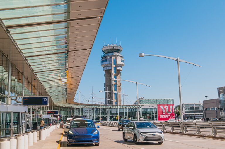 Les aéroports canadiens : moteurs économiques majeurs avec 123,5 milliards $ de retombées annuelles