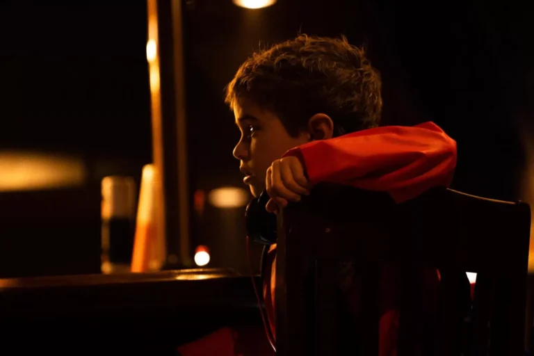 « NEGLECTED » : un drame judiciaire qui expose les failles de la protection de l’enfance