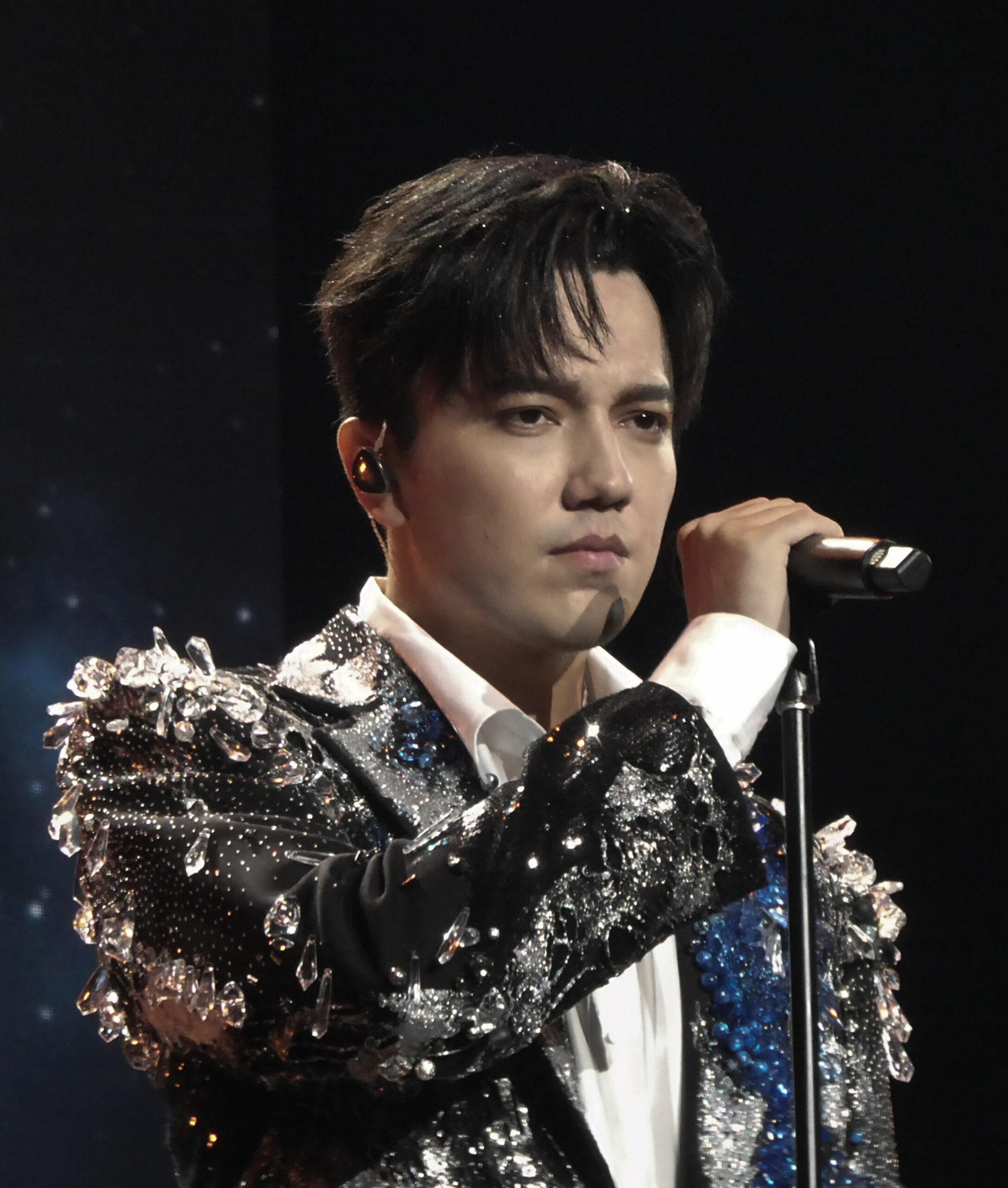 Tournée “Stranger” : après New York et Mexico, Dimash en route pour l’Europe