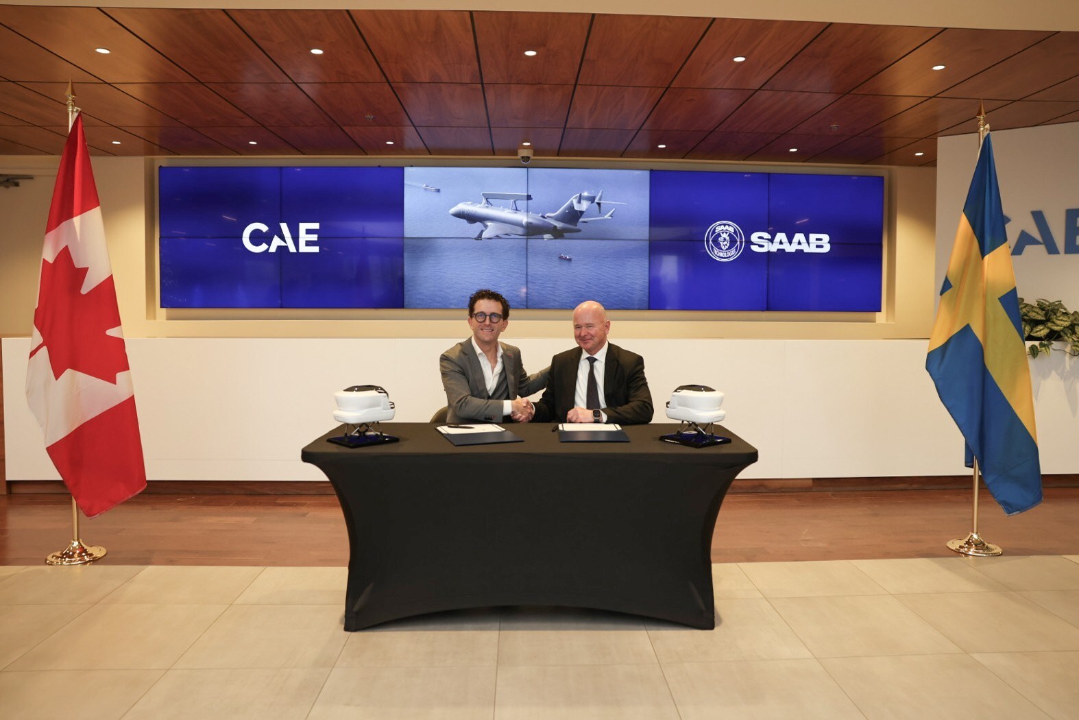 CAE et Saab concluent un partenariat stratégique pour les plateformes d’entraînement GlobalEye CAE et Saab concluent un partenariat stratégique pour les plateformes d’entraînement GlobalEye