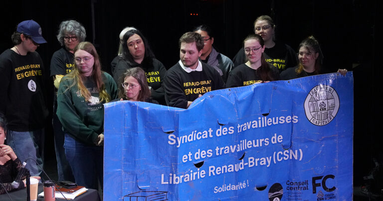 Renaud-Bray ferme une deuxième librairie en grève à Québec, la CSN dénonce un « geste antisyndical »