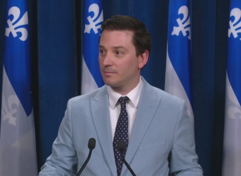 Québec serre la vis contre les fausses publicités et l’usurpation d’identité