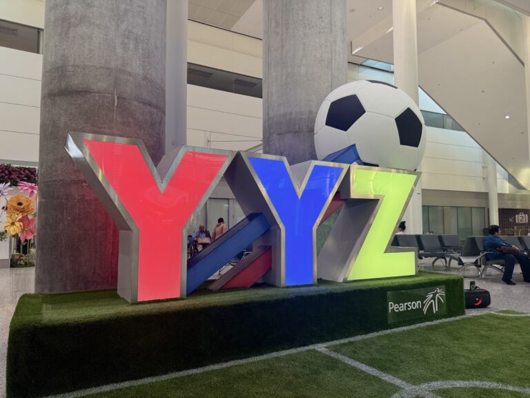 Coupe du monde 2026 : l’aéroport Pearson de Toronto se prépare à accueillir des millions de visiteurs