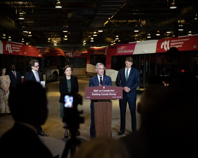 Québec–Ottawa : près de 10 milliards de dollars pour les infrastructures, un accord majeur signé