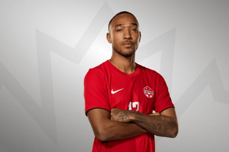 Mondial 2026 : Derek Cornelius, une carrière qui se lit comme un roman d&rsquo;aventures