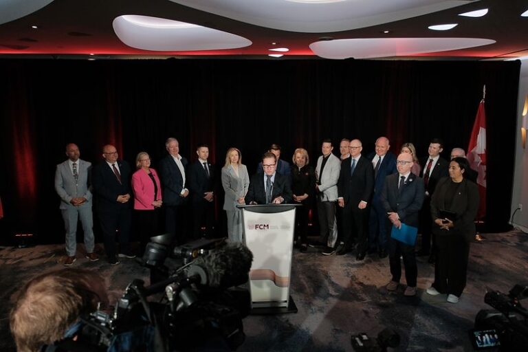 Les maires des grandes villes canadiennes réclament des investissements massifs pour relancer leurs centres-villes