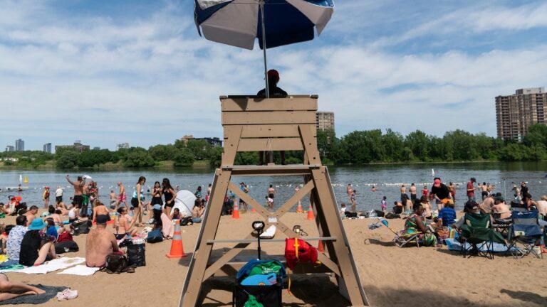 Verdun lance une campagne pour rappeler que la plage est le seul lieu sécuritaire de baignade dans le fleuve