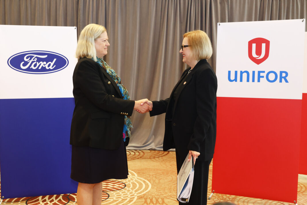 Ford investira 1,25 milliard $ au Canada après une entente avec Unifor Ford investira 1,25 milliard $ au Canada après une entente avec Unifor