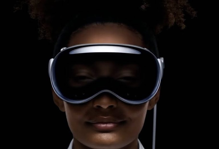 Apple abandonne discrètement son casque à 3 500 $ et mise tout sur des lunettes Apple abandonne discrètement son casque à 3 500 $ et mise tout sur des lunettes