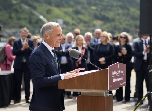 Trump frappe l’automobile, Carney sort l’arme nucléaire, le Québec regarde Trump frappe l’automobile, Carney sort l’arme nucléaire, le Québec regarde