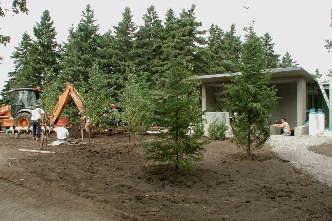 Le Jardin des Premières-Nations devient le Jardin des Nations-Autochtones Le Jardin des Premières-Nations devient le Jardin des Nations-Autochtones