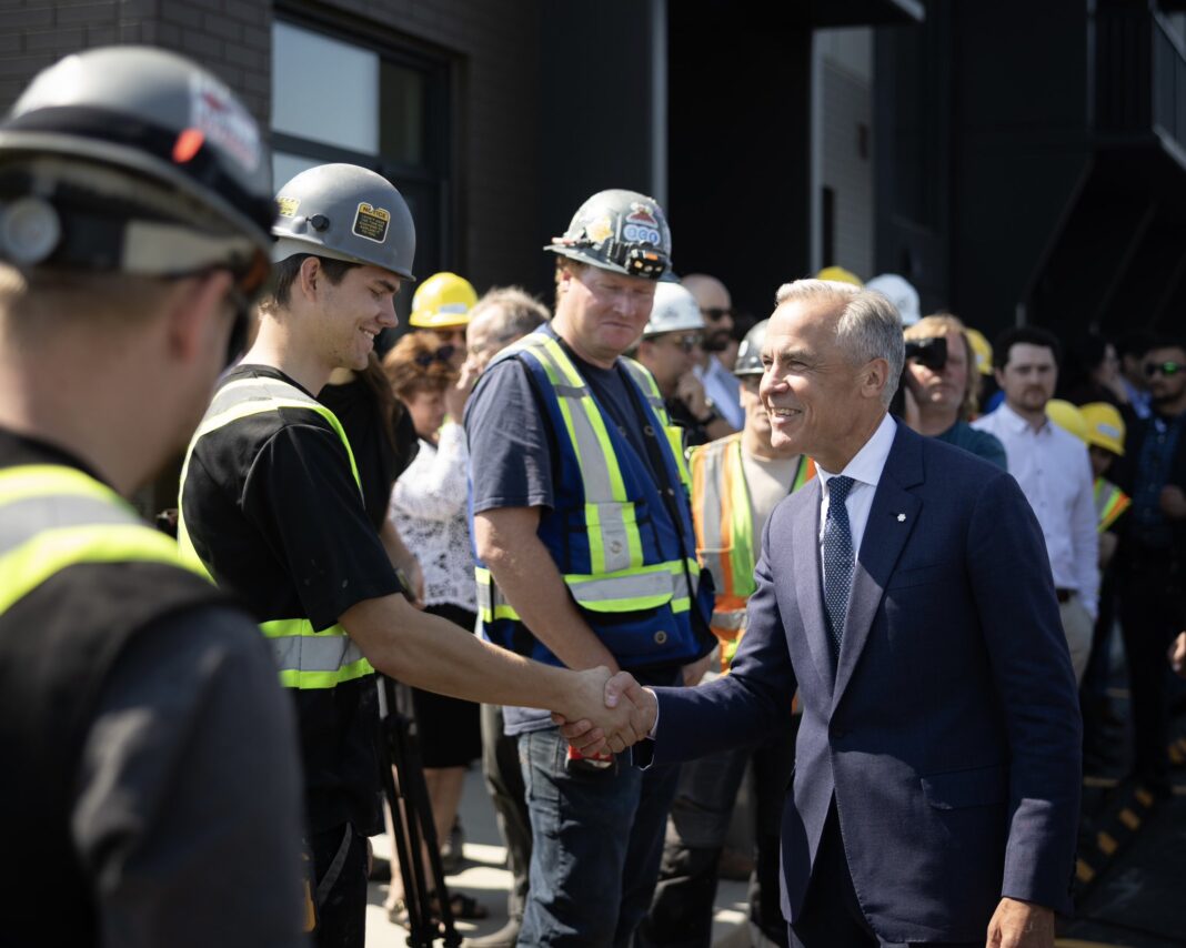 Ottawa protège, Ottawa hésite, Ottawa divise : le Canada cherche encore sa posture Ottawa protège, Ottawa hésite, Ottawa divise : le Canada cherche encore sa posture