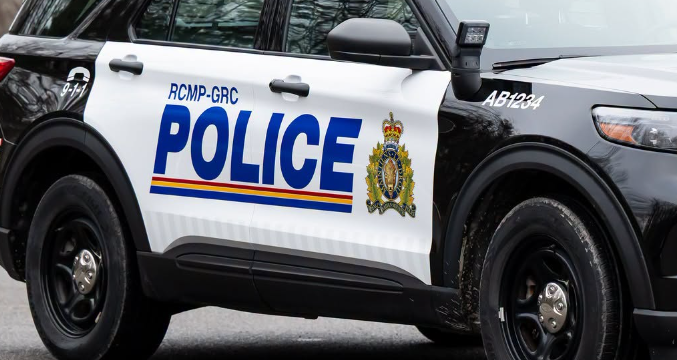 Opération Chrome : deux personnes accusées dans une enquête fiscale liée au crime organisé montréalais Opération Chrome : deux personnes accusées dans une enquête fiscale liée au crime organisé montréalais