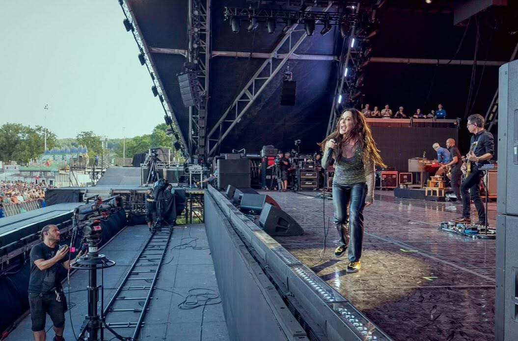 Alanis Morissette confrontée à une nouvelle affaire de chantage présumé Alanis Morissette confrontée à une nouvelle affaire de chantage présumé