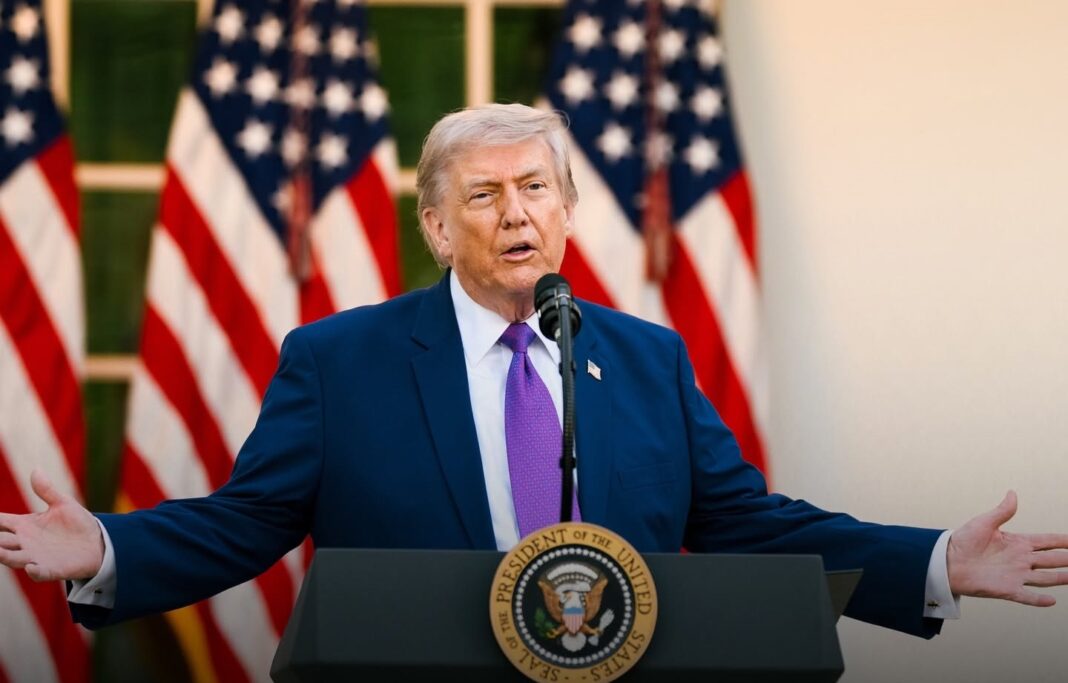 Trump range l’IA dans le tiroir du renseignement et tranche, pour l’instant, en faveur d’aucune nouvelle loi Trump range l’IA dans le tiroir du renseignement et tranche, pour l’instant, en faveur d’aucune nouvelle loi