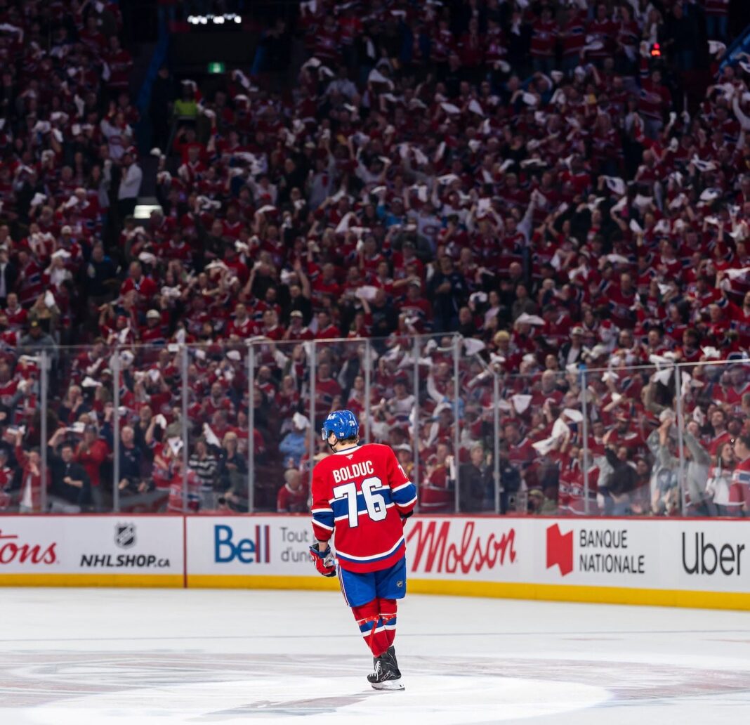 Bolduc encore décisif en fusillade : le Canadien gaspille une avance de deux buts, mais bat Buffalo 4-3 Bolduc encore décisif en fusillade : le Canadien gaspille une avance de deux buts, mais bat Buffalo 4-3