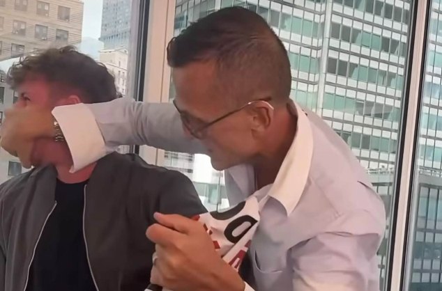 Steven Kolb quitte le CFDA, cinq jours après un incident qui a fait le tour du monde Steven Kolb quitte le CFDA, cinq jours après un incident qui a fait le tour du monde